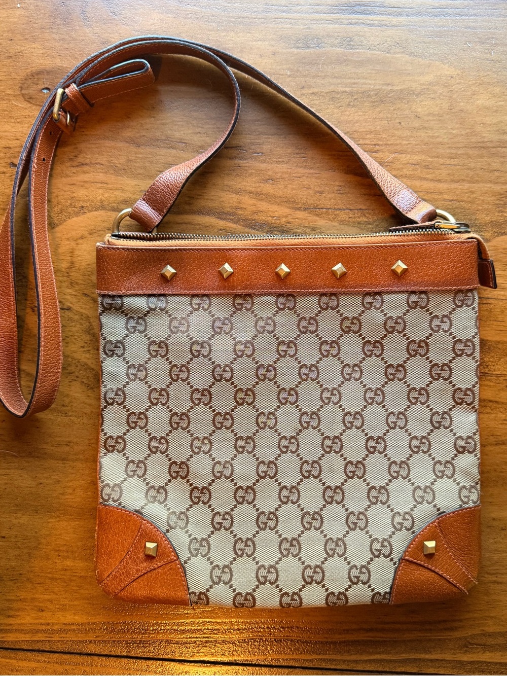 Gucci Nail Head Brown GG Canvas Crossbody with Cognac Leather Trim - Picture 11 of 12